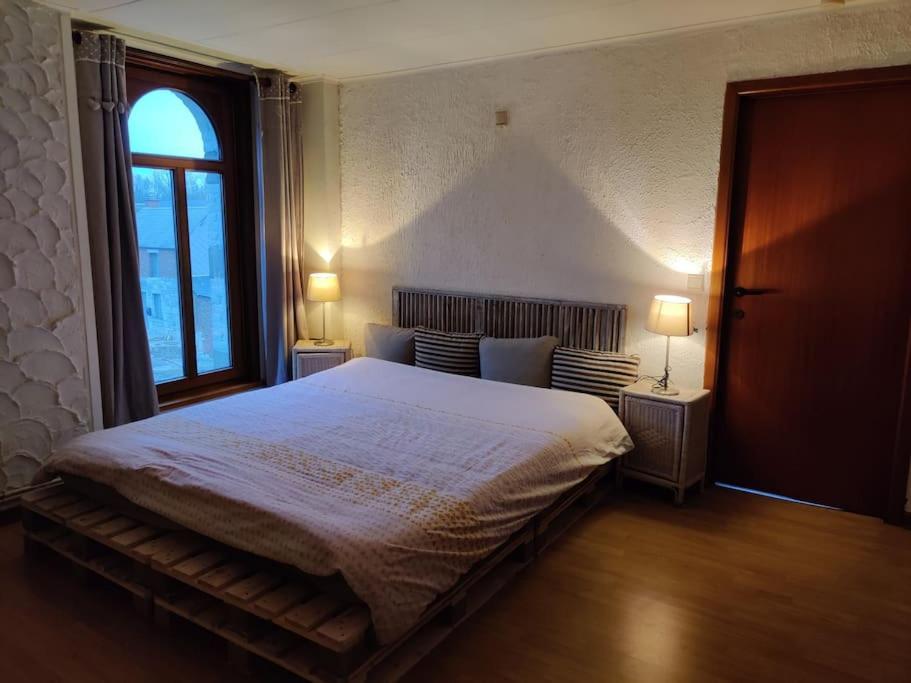 Appartement Cosy A Chimay Esterno foto